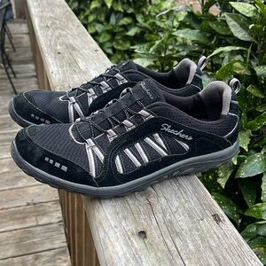 Skechers Relaxed Fit Breathe Easy Sneakers- Sz 10